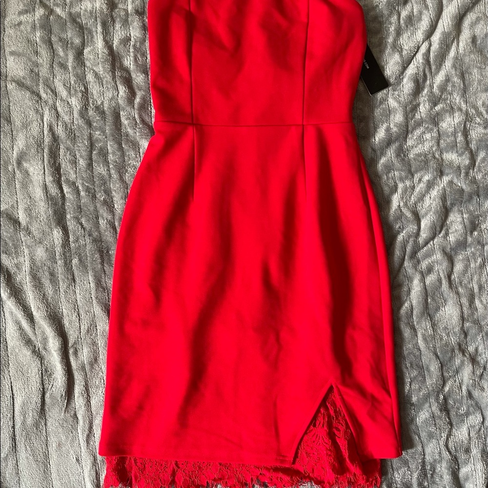 Red strapless lulus dress